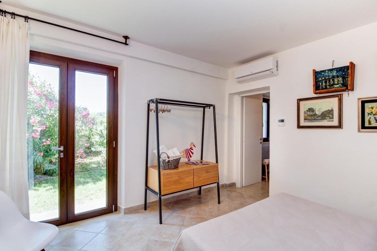 Artemisia Negli Ulivi B&B Мальяно-ин-Тоскана Экстерьер фото